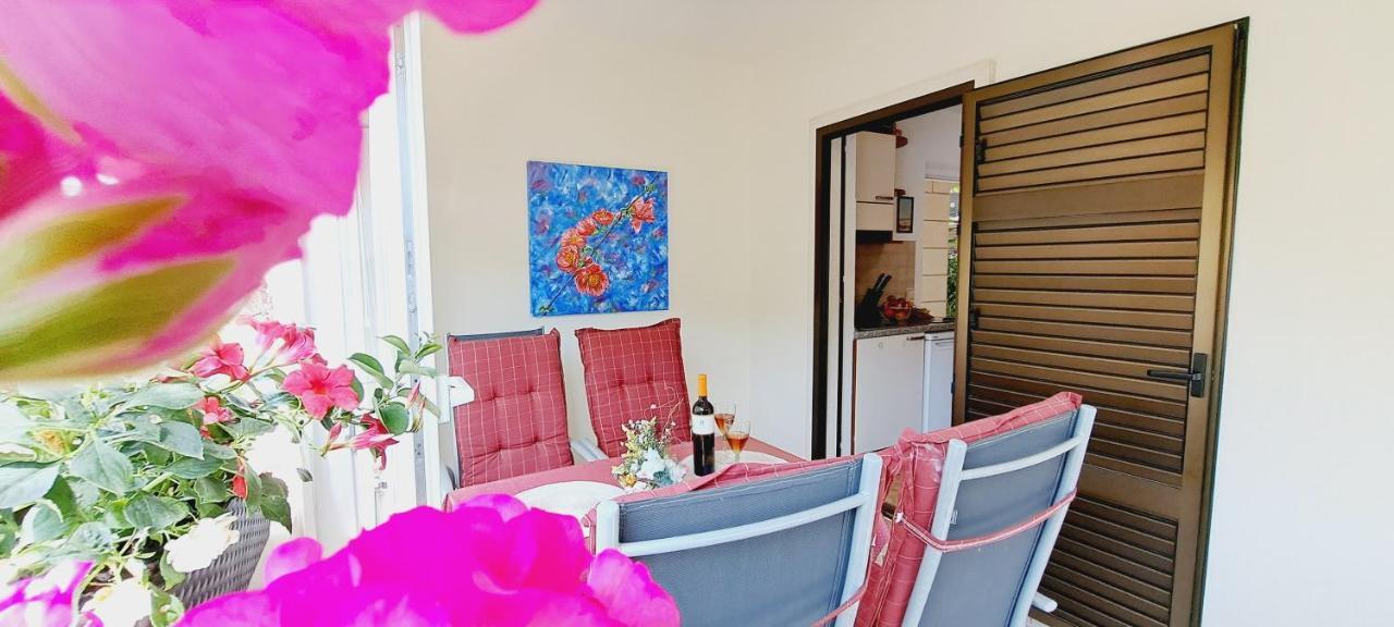 Apartments Darija & Pero Pucisca Dış mekan fotoğraf