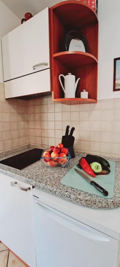 Apartments Darija & Pero Pucisca Dış mekan fotoğraf