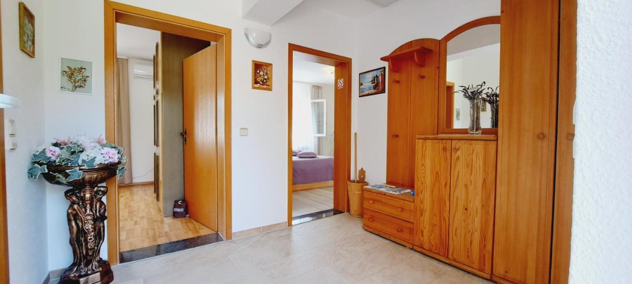 Apartments Darija & Pero Pucisca Dış mekan fotoğraf