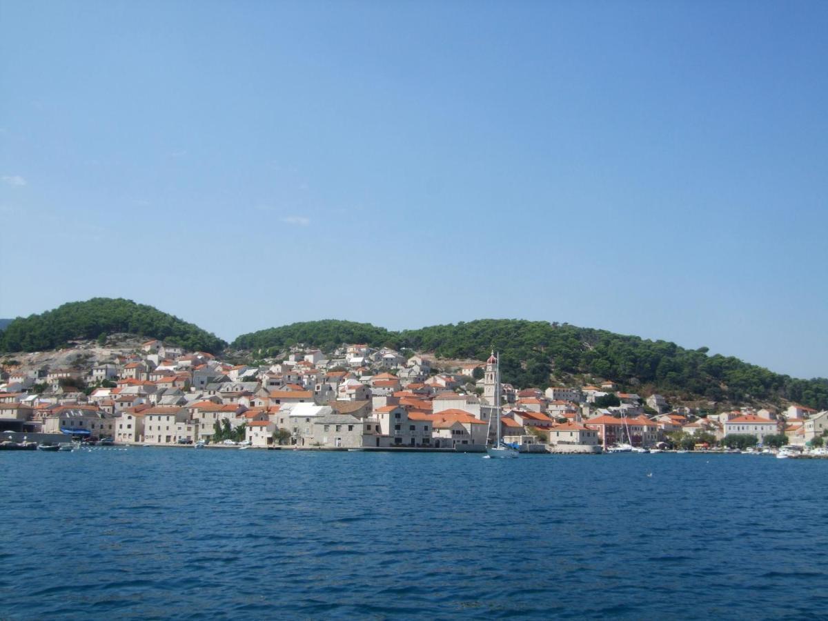 Apartments Darija & Pero Pucisca Dış mekan fotoğraf